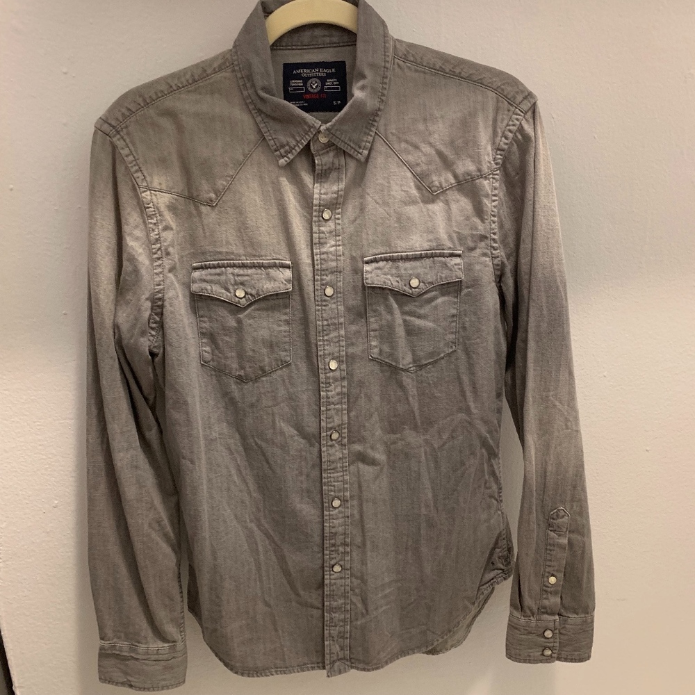 Mens American Eagle Long Sleeve Shirt - Size S